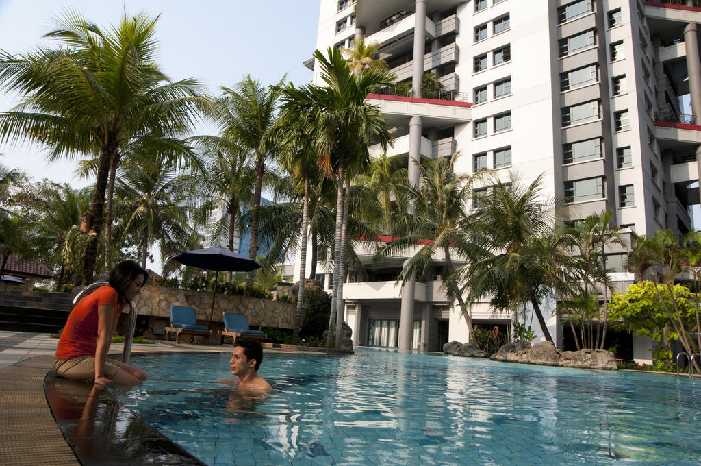 Grand Tropic Suites Hotel Yakarta Exterior foto